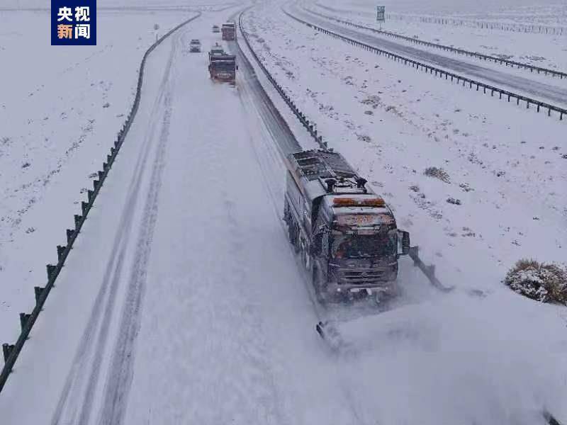 甘肃降雪结冰导致多条高速公路实施临时管制