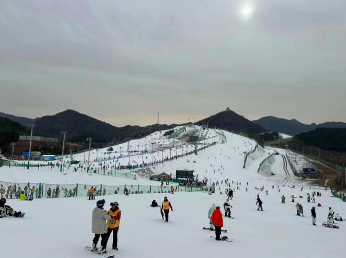 嗨翻雪季！河北各大热门滑雪场开板时间来咯！