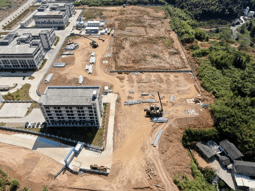 松阳两大基地展现非凡魅力与实力，顺利建成