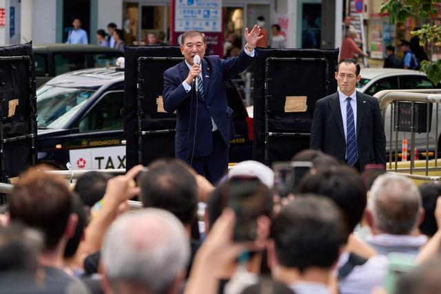 67岁石破茂接任日本首相