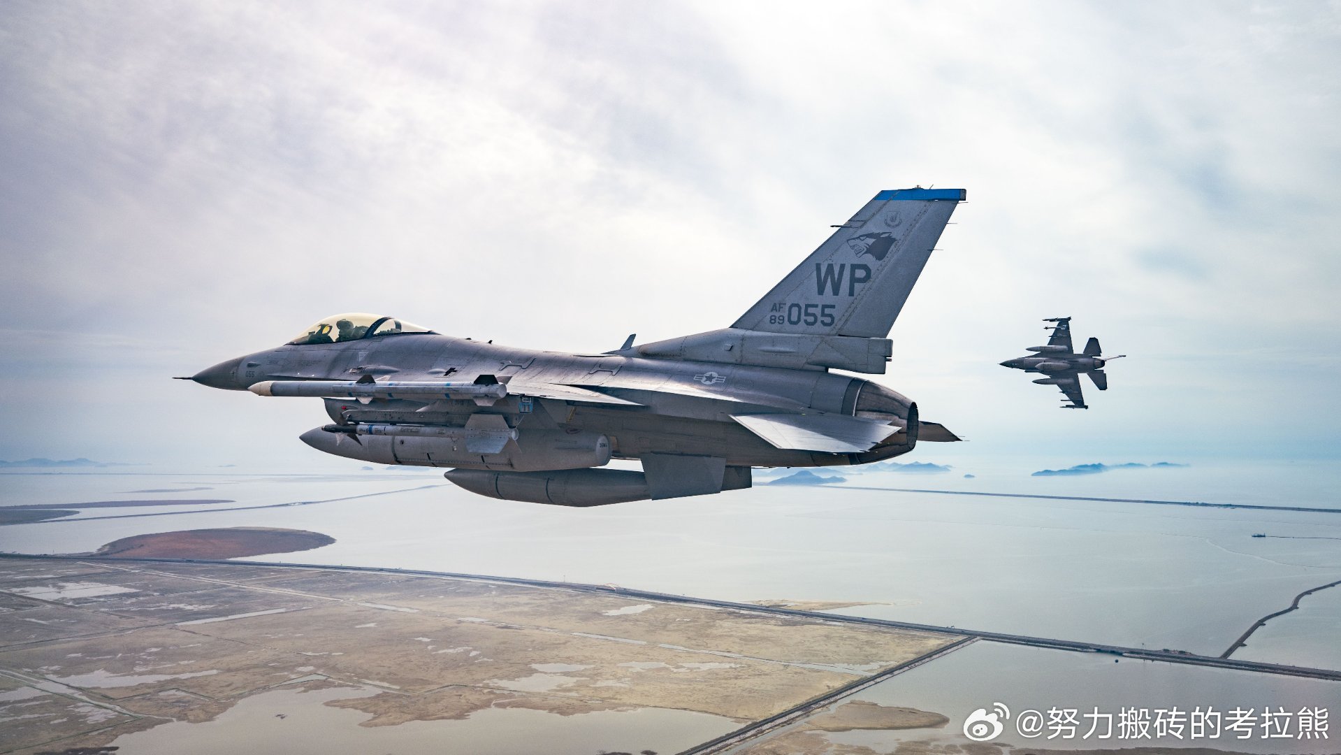 南宁上空战斗机频繁飞过，空中力量展示与城市安宁保障